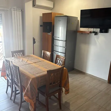 Roma, Tivoli E Le Terme Turistico Andrea Apartment *